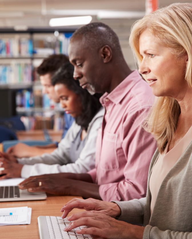 adult education in computer lab