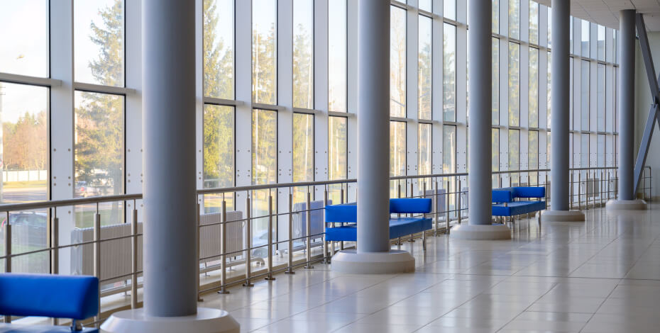 es feature tourocollege